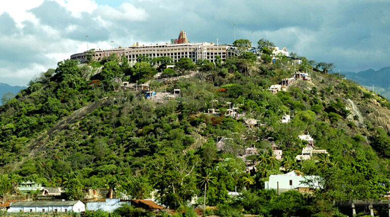 Aarupadai Veedu Tour